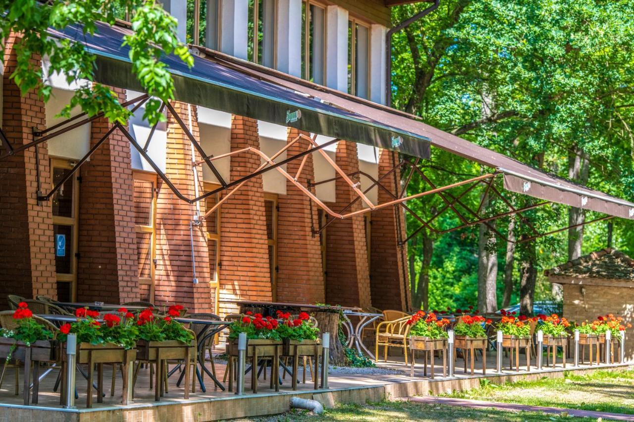 Bikács Zichy Park Hotel מראה חיצוני תמונה