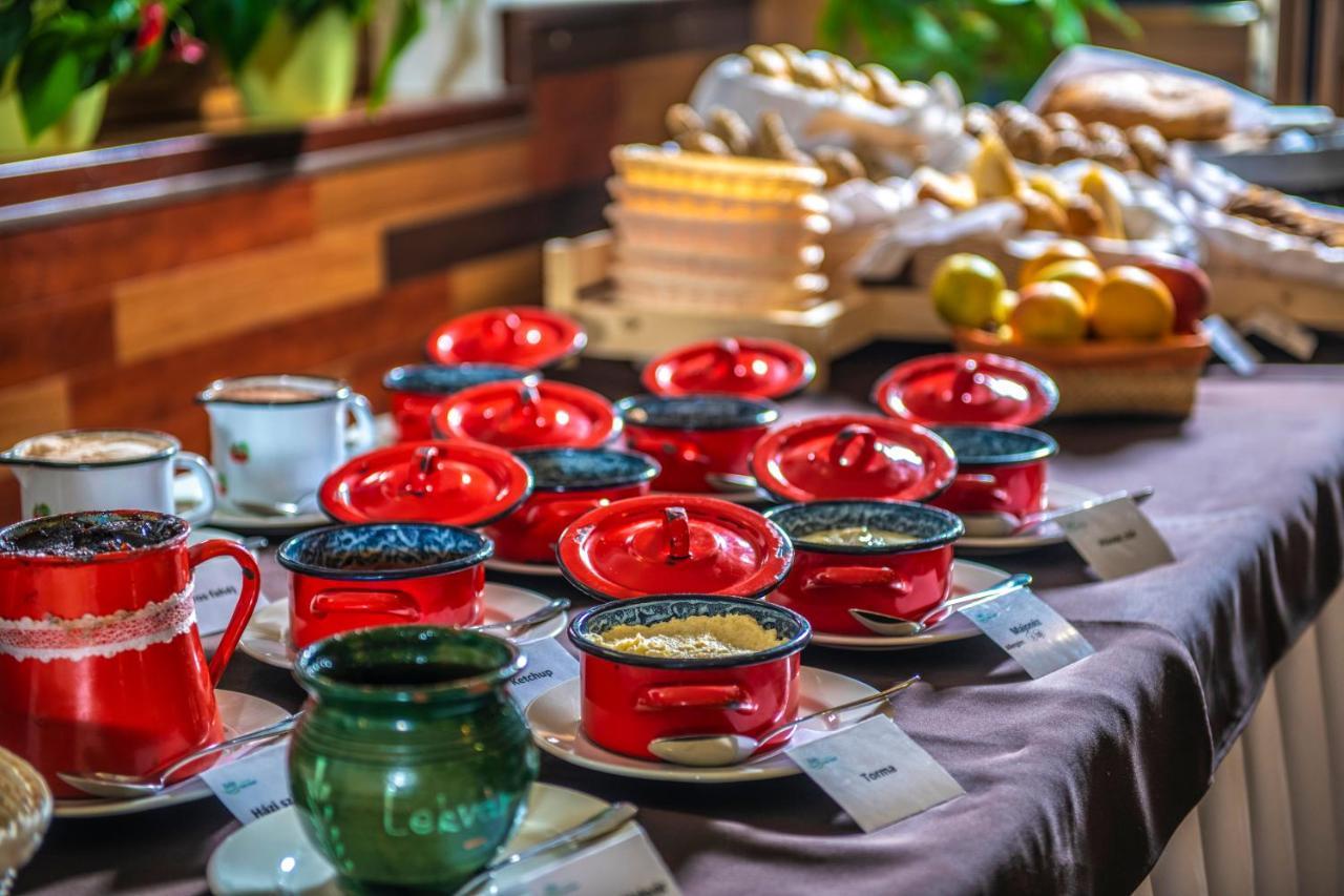 Bikács Zichy Park Hotel מראה חיצוני תמונה